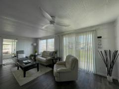 Photo 5 of 20 of home located at 998 Eleuthera Avenue Venice, FL 34285