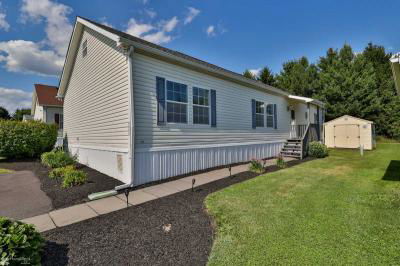 Mobile Home at 5239 Brunswick Ln Macungie, PA 18062