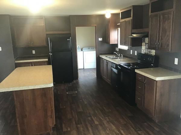 2016 FLEETWOOD Mobile Home For Sale