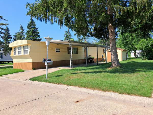 1980 Holly Park Inc Mobile Home For Sale
