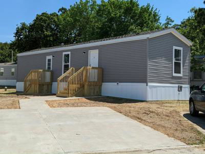 Mobile Home at 5108 Desoto Court South Fort Worth, TX 76119