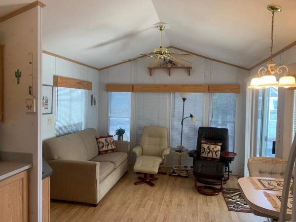 1994 Park Manufactured Home