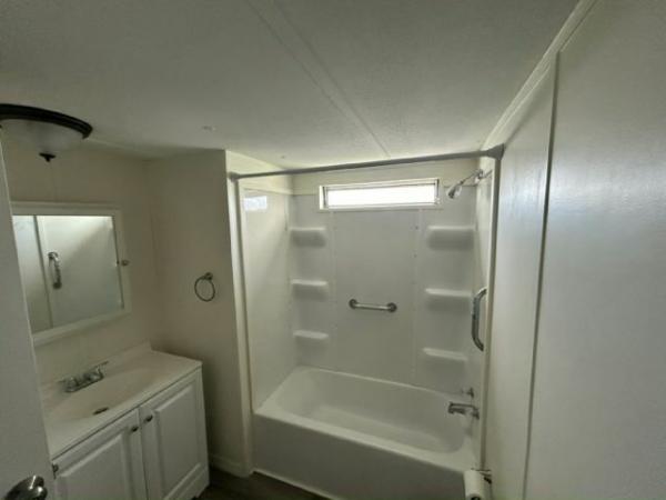 1985 JEFR Manufactured Home