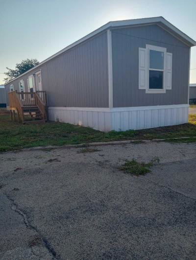 Mobile Home at 2501 Martin Luther King Dr Lot 800 San Angelo, TX 76903