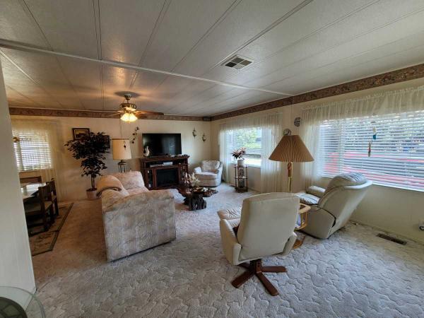 1977 BUCKINGHAM Manufactured Home