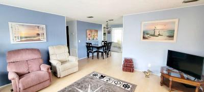 Photo 4 of 21 of home located at 7100 Ulmerton Rd Lot 722 Largo, FL 33771