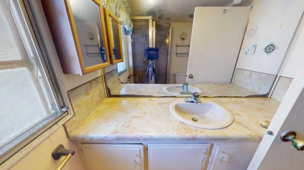 Viking Well Maintained Mobile Home