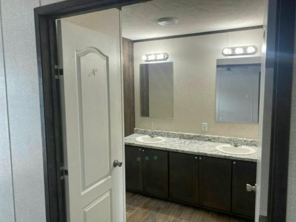 2022 RGN Services The Wright Manufactured Home