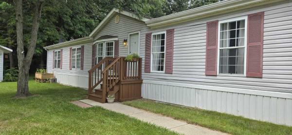 1993 Friendship Manufactured Home