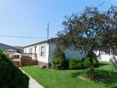 Mobile Home at 24793 S Cherokee Flat Rock, MI 48134