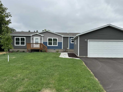 Mobile Home at 404 1st Street NE Staples, MN 56479