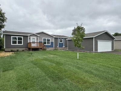 Photo 6 of 7 of home located at 404 1st Street NE Staples, MN 56479