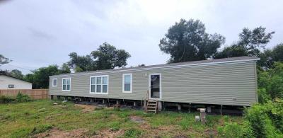 Mobile Home at 1505 Louisiana St Orange, TX 77630