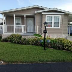 Photo 1 of 28 of home located at 209 Beauregard St. Lake Placid, FL 33852