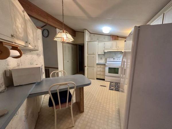 1992 Skyline Manufactured Home