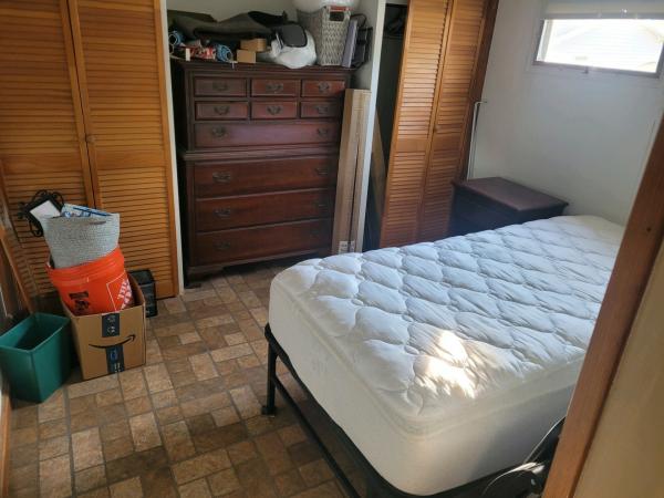 1964 Whitley (Renovated) mobile Home