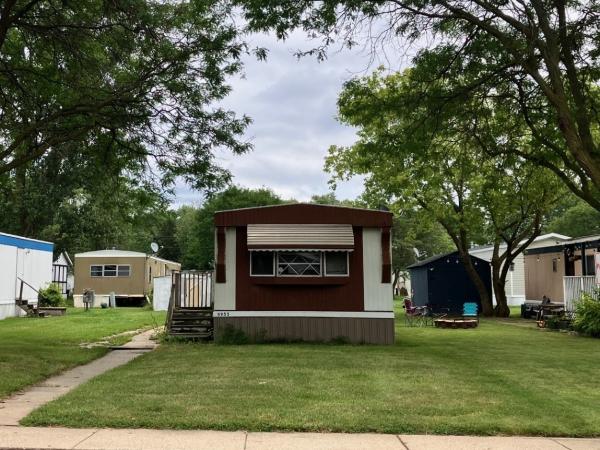 1983 Commodore mobile Home