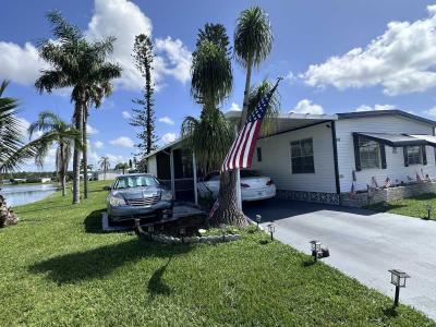 Photo 2 of 48 of home located at 816 Strongbox Ln North Fort Myers, FL 33917