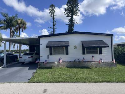 Photo 5 of 48 of home located at 816 Strongbox Ln North Fort Myers, FL 33917