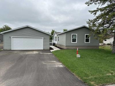 Mobile Home at 111 4th Ave NE Staples, MN 56479