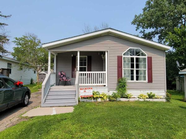 2006 Champion Redman Manufactured Home