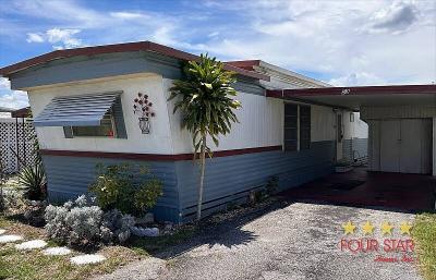 Mobile Home at 54 Joy Ln Tavares, FL 32778