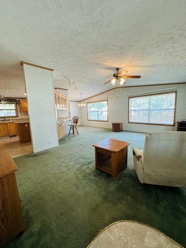 2000 Fall Creek Mobile Home