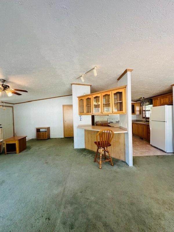 2000 Fall Creek Mobile Home