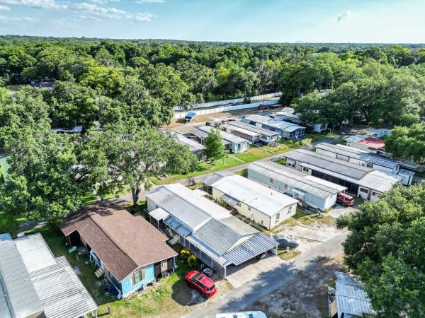 1982 twin double Manufactured Home