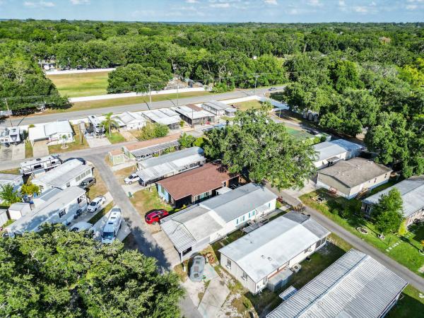 1982 twin double Manufactured Home