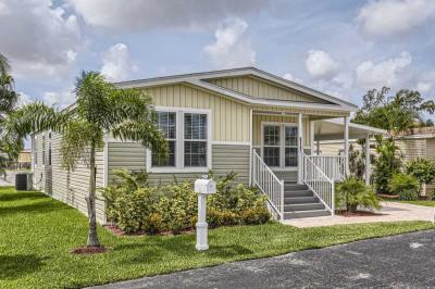 Photo 4 of 19 of home located at 6161 Palm Harbor Dr Lake Worth, FL 33462