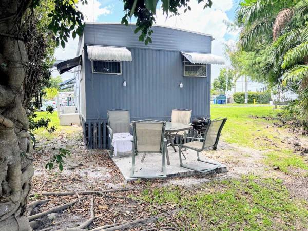 1972 Mobile Home