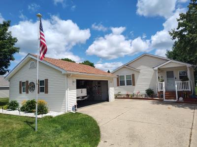 Mobile Home at 1068 Cambry Circle Grass Lake, MI 49240