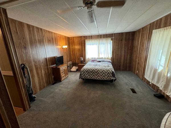 1977 Hillcrest Mobile Home