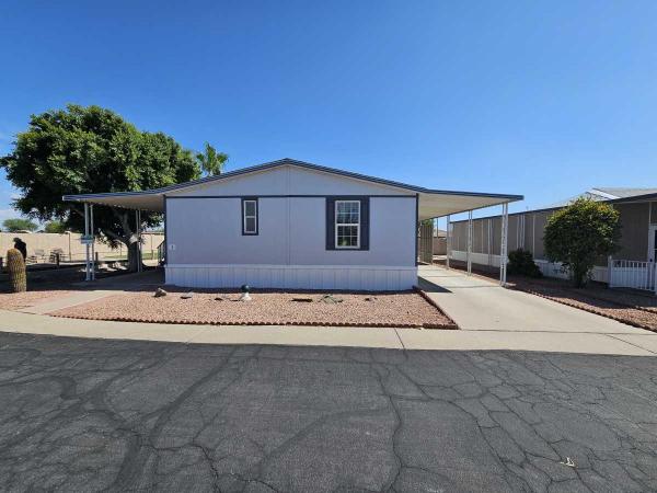 1999 Oakwood Manufactured Home