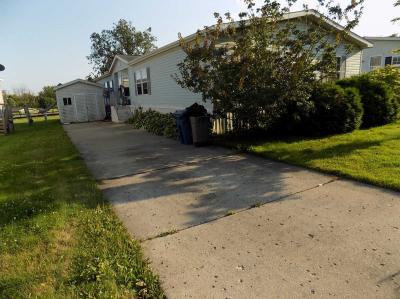 Mobile Home at 2116 N Sheeran Dr Milford, MI 48381