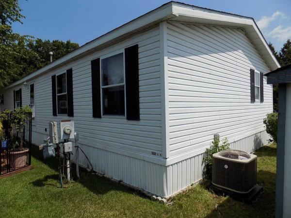 1993 Carrollton Manufactured Home