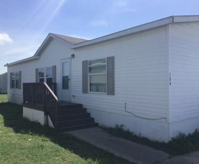 Mobile Home at 124 Coral Ln San Marcos, TX 78666