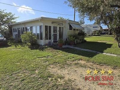 Mobile Home at 2038 Orchard Ln Avon Park, FL 33825