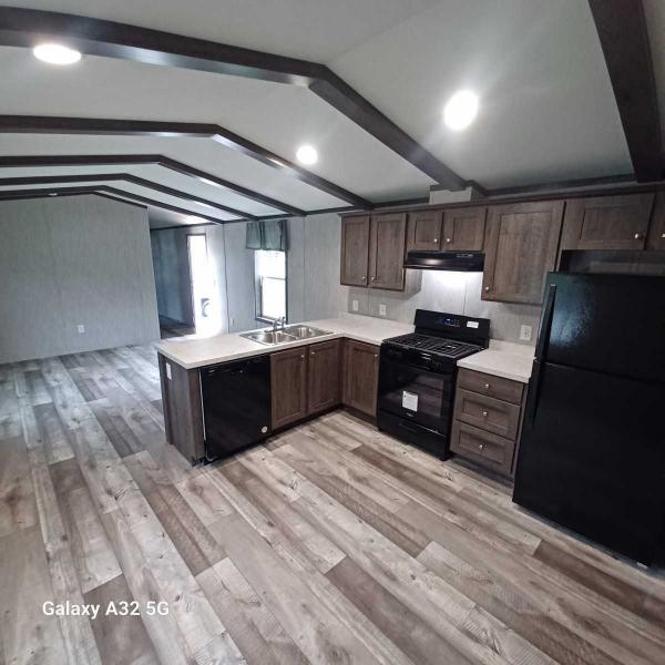 2024 Colony DS1012P Manufactured Home