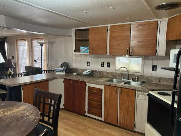 1972 UNK Manufactured Home