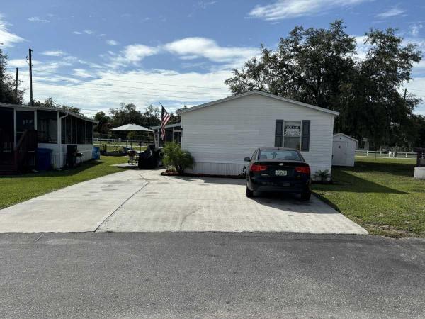 2000 Clayton Doublewide Mobile Home