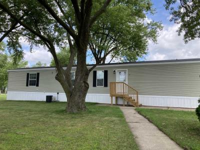 Mobile Home at 1507 Essex Dr Waterloo, IA 50703