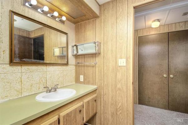 1971 Brook Manufactured Home