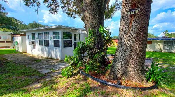 Photo 1 of 2 of home located at 34408 Sr 54 Lot #611 Zephyrhills, FL 33543