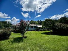 Photo 3 of 8 of home located at 320 Greystone Drive Hendersonville, NC 28792