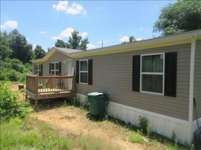 Mobile Home at 14716 Dry Creek Rd Fosters, AL 35463