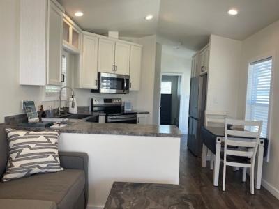 Photo 5 of 43 of home located at 2050 W. Dunlap Ave #D016 Phoenix, AZ 85021