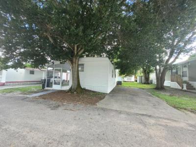 Photo 4 of 6 of home located at 3035 66th Avenue N. #63 Saint Petersburg, FL 33702