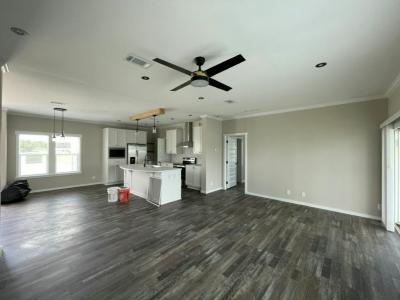 Photo 3 of 20 of home located at 3755 Vine Trail (Site 0014) Ellenton, FL 34222